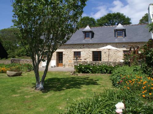 Rural holiday home near beach culture and recreation in the tip of Brittany Pont-Croix france