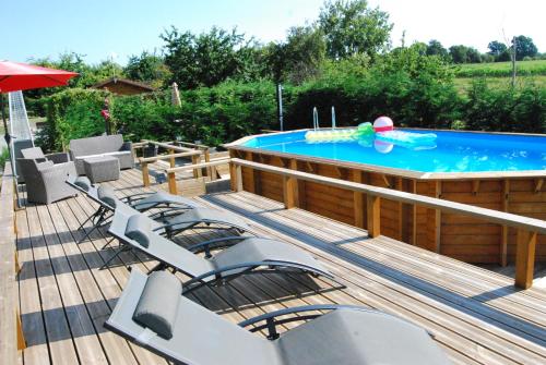 Maison de vacances Rural spacious bungalow with pool Les Basses Beaulinges, 12 Route des Beaulinges, Chalandrey Chalandrey