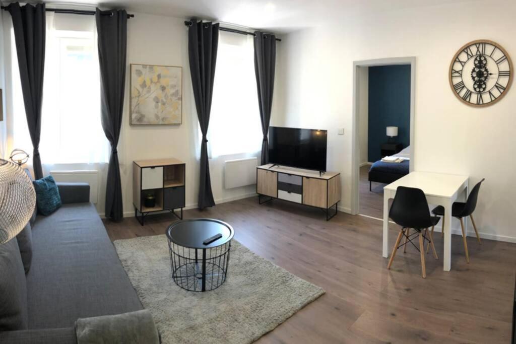 Appartement S'capades Mulhouse - Rénové 2021 - Wifi/Netflix 2 Rue de Sampigny, 68200 Mulhouse