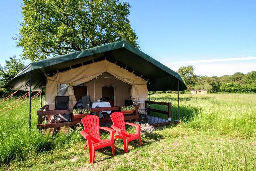 Tente de luxe Safaritent Les Pourettes Asnieres 17 Route de Rongeres, 36160 Feusines