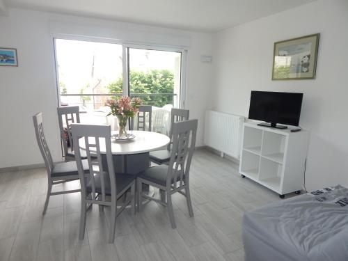 Appartement Saint Malo Bel appartement neuf près gare télétravail idéal wifi B 1er étage appart n 11 29 Avenue Aristide Briand Saint-Malo