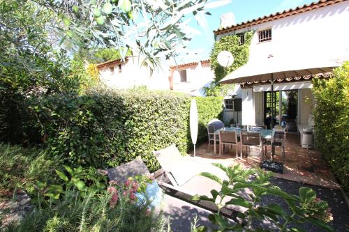 Saint-Tropez walking distance, sea view house Saint-Tropez france