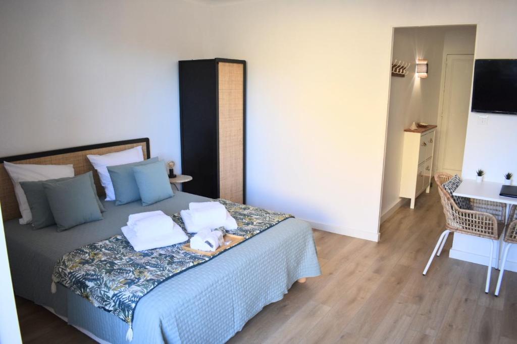 Appartement Sanary Côté Mer 124 Avenue Frédéric Mistral, 83110 Sanary-sur-Mer