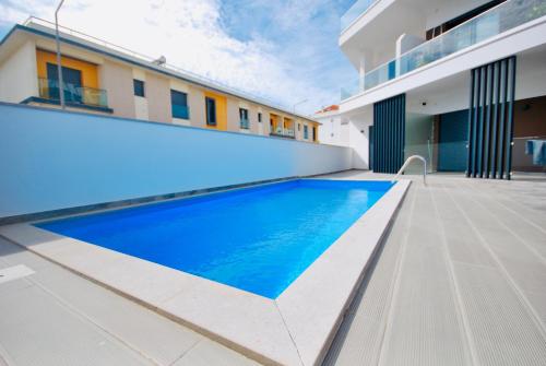 Sandra Apartment - Ferrel, Sunny balcony, Shared pool Ferrel portugal