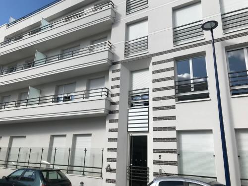 Appartement Sandy plaza supérieur Rez de jardin 6 Rue de Provence Drancy