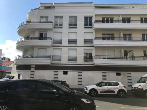 Sandy plaza supérieur Drancy france