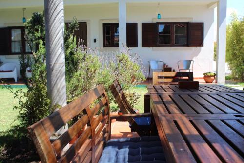 Maison de vacances Santa Cruz Beach House 3 Rua dos Pinheirinhos Areias