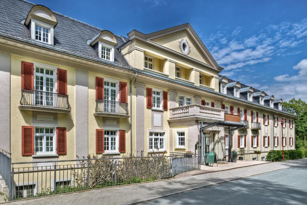 Hôtel Santé Royale Hotel Badstr. 45, 08648 Bad Brambach