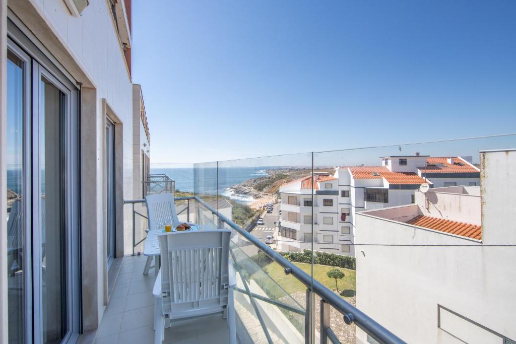 Appartement São Bernardino Beach Bay Apartment - BB Rua da Palmeira nº15 3ºE, 2525-759 São Bernardino