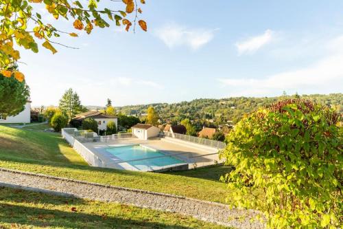 SARLAT, Apptmt T3 résidence CLIM PISCINE PARKING Sarlat-la-Canéda france