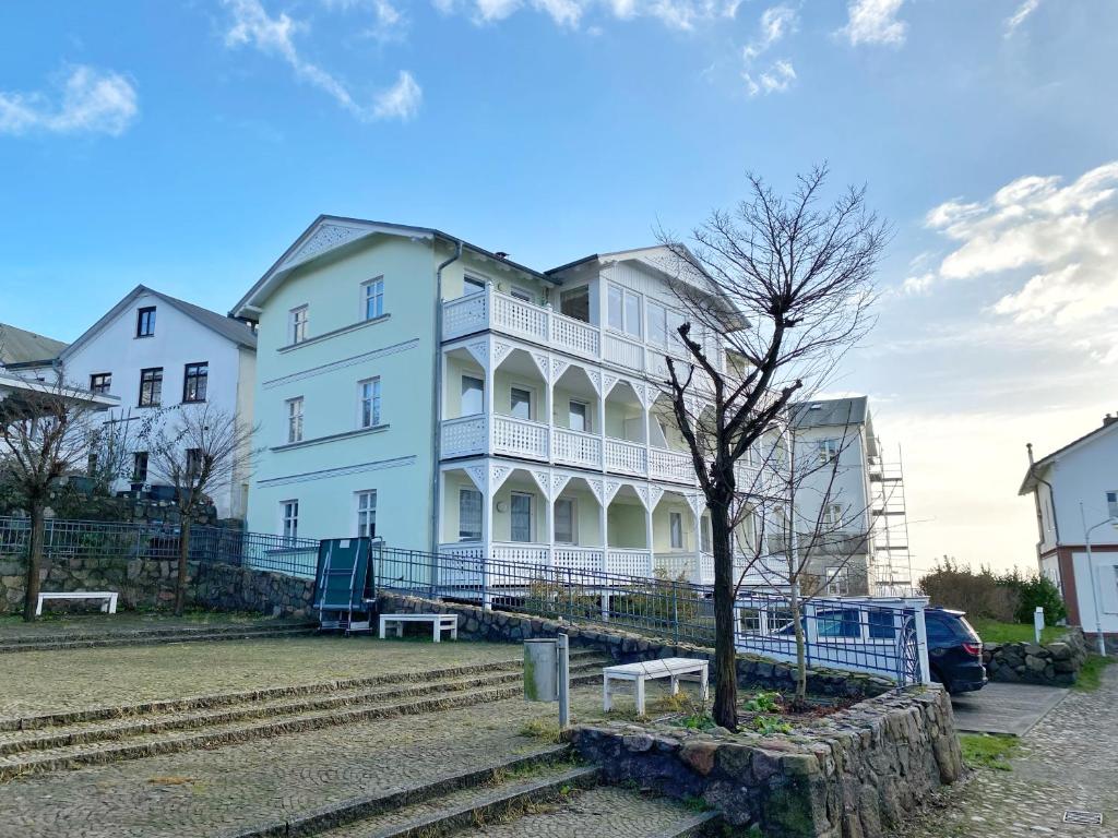 Appartement Sassnitz - Villa Quisisana, Whg 2 Karlstraße 6, 18546 Sassnitz