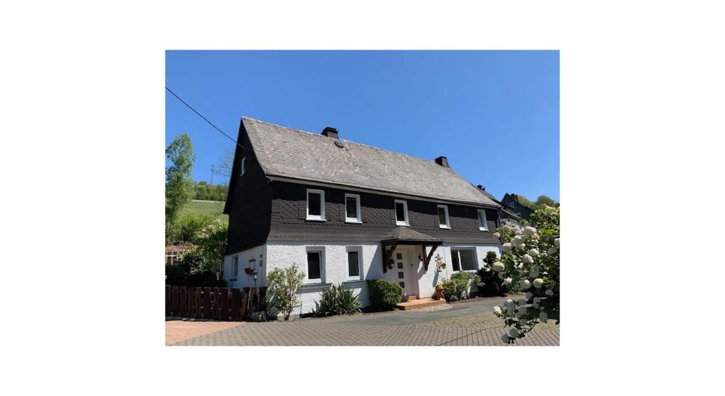 Maison de vacances Sauerland-Relax Latroper Straße 78, 57392 Schmallenberg