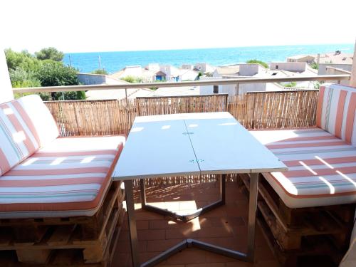 Appartement SAUSSET appartement balcon très belle vue mer 22 Avenue du Général Leclerc Sausset-les-Pins