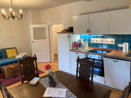 Appartement Schatztruhe - Ferienwohnung Siebenborn Maring-Noviand