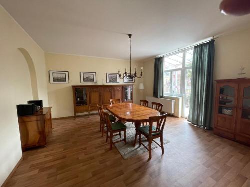 Appartement Schiller Apartments Fabrikantenwohnung Schillerstraße 11 Sebnitz