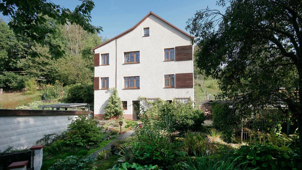 Appartement Schloßblick Am Wesenitzbogen 1, 01847 Lohmen