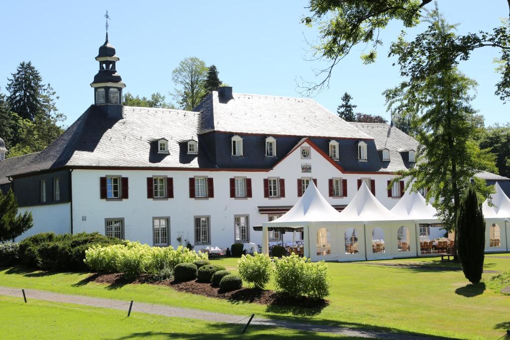 Hôtel Schloss Auel Boutique Hotel Haus Auel 1, 53797 Lohmar