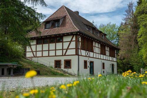 Auberge Schloss Hohenfels/ Gästehaus Morgenrot Schloss Hohenfels 1 Tagungszentrum Schloss Hohenfels Hohenfels