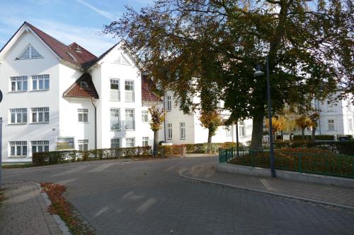 Appartement Schloss Hohenzollern - Wohnung 03 Goethestraße 33 Ahlbeck