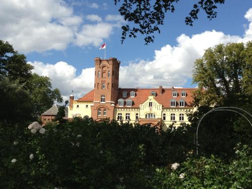 Appartement Schloss Lelkendorf - Fewo Parkblick Schlossweg 8 Westflügel Lelkendorf