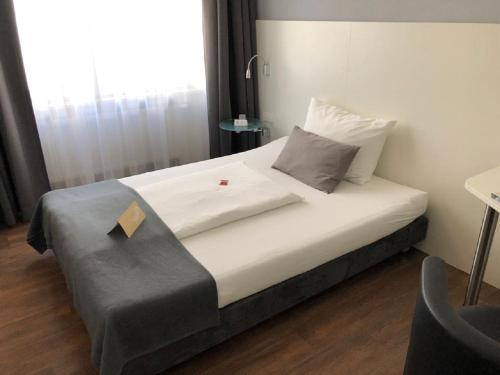 B&B / Chambre d'hôtes Schlotzeria Hotel I Café I Eis Basler Str. 10 Grenzach-Wyhlen