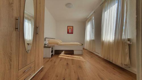 Appartement Schöne Aussicht, Wallbox, 70qm, kontaktloser Check-in Stresemannstraße 60 Eisenach