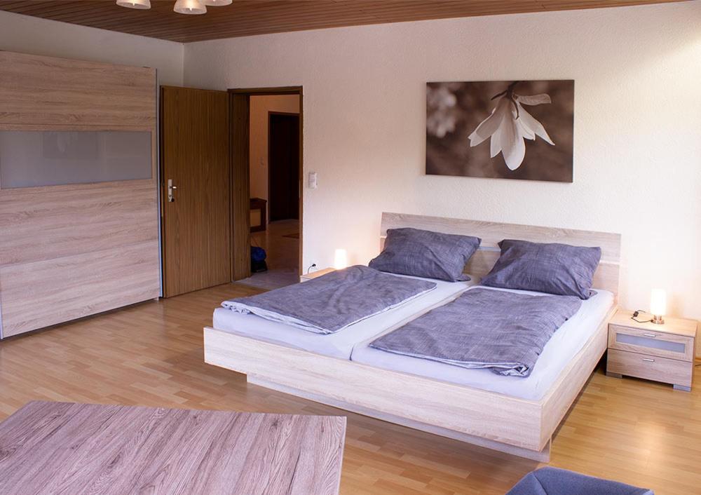 Appartement Schöne Ferienwohnung mit großer Terrasse. 1 Schmidmühlener Straße, 92287 Schmidmühlen
