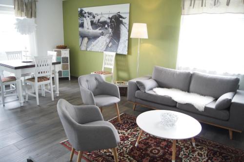 Appartement Schöne, große Ferienwohnung in Waldenbuch, nahe Stuttgart Messe, Böblingen, Sindelfingen Neuweiler Weg 10 Waldenbuch