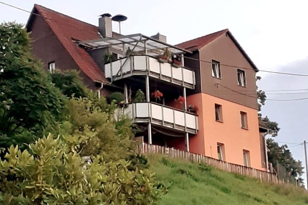 Appartement Schöne und ruhige Ferienwohnung in Ottendorf 11 Parkweg 2. OG, 01855 Sebnitz