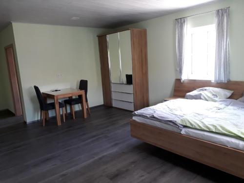 Appartements Schoppenstube May 35 Hauptstraße Weigenheim