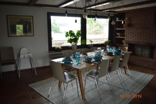 Appartement Schwäbische Alb & Messe Stuttgart ganz nah 1 Stormstraße Großbettlingen