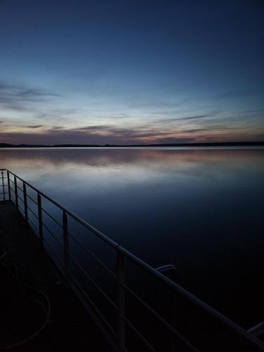 schwimmendes Ferienhaus Sky Elsterheide allemagne