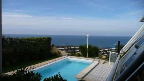 Sea House Apartment with Pool near Ericeira's great surf spots Ribamar portugal