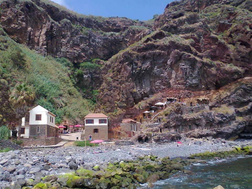 Séjour chez l'habitant Sea View House Estrada de S. Joao no9, 9350-103 Ribeira Brava