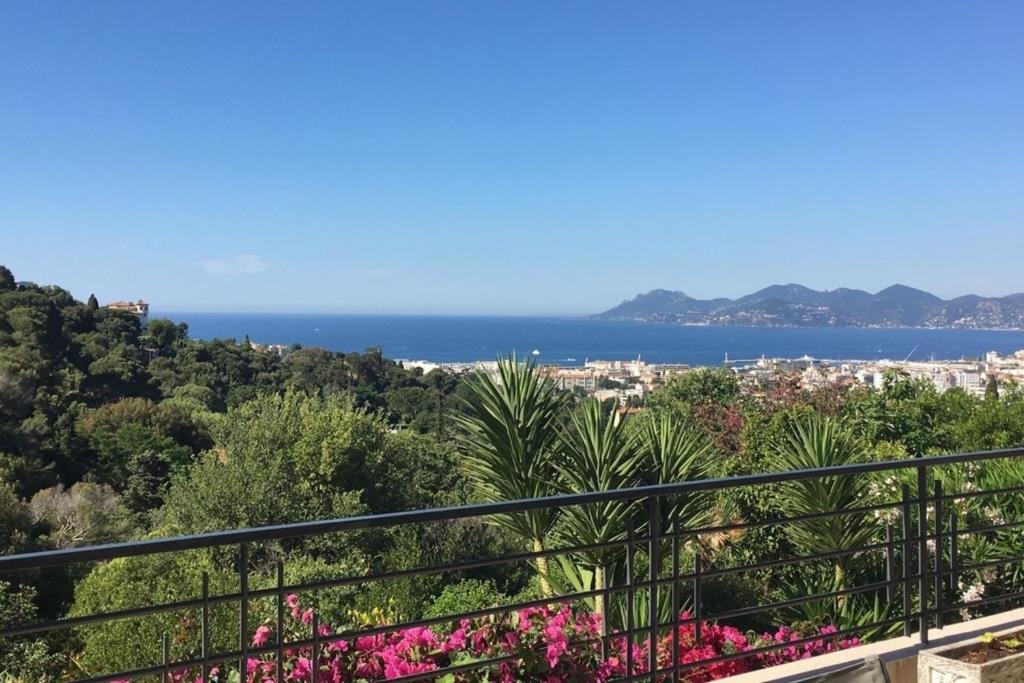 Appartement Sea View & Large Terrace LIVE IN LA VISTA 148 AVENUE DE VALLAURIS La Vista, 06400 Cannes