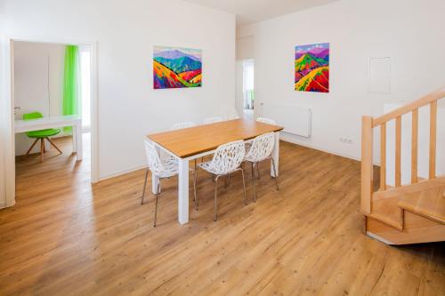 Appartement SecondHome Esslingen - Very nice holiday apartment near historic city centre, W2 58 Blumenstraße Esslingen am Neckar
