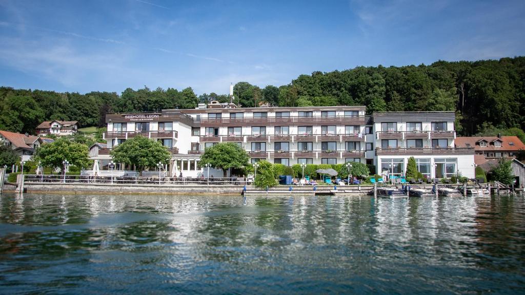 Hôtel Seehotel Leoni Assenbucher Str. 44, 82335 Berg am Starnberger See