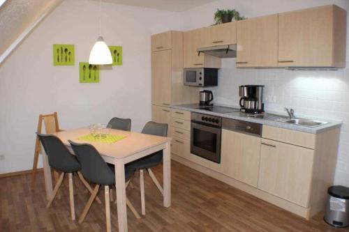 Appartements Seepark Burhave Reetdachhaus 3 Seepark 12, Reetdachhaus 2 Burhave