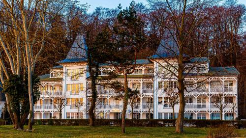 Appartement Seeschloss App 20 direkt an der St Strandpromenade 5 Binz