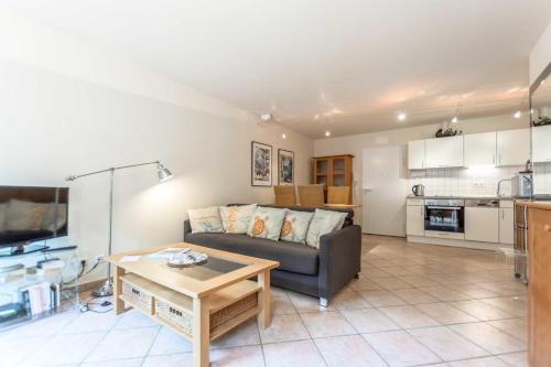 Appartement Seeschloss App 21 direkt an der St Strandpromenade 5 Binz