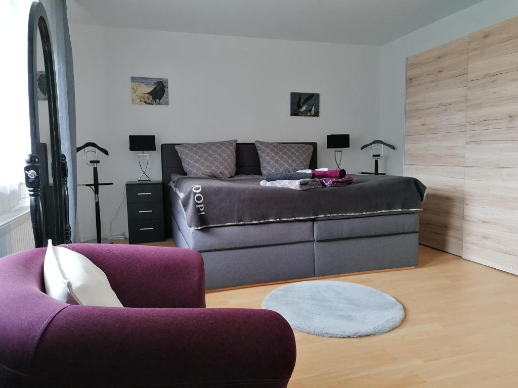 Appartement Seewald Viktoria - 2getrennte Schlafzimmer-2xBoxspringbett-5Pers & Bodenseewein & Waldsicht Am Seewald 54 2, 88046 Friedrichshafen