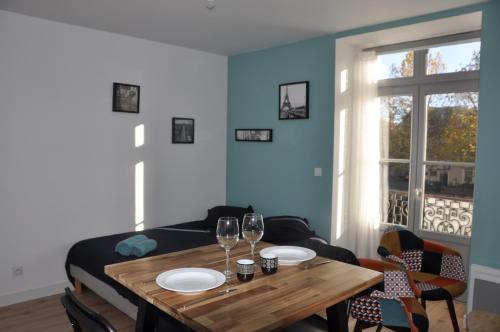 Appartement Segré centre ✰ studio ✰ 24m² ✰ cuisne ✰ wifi ✰ TOUT NEUF! 3 Rue Massenet Segré