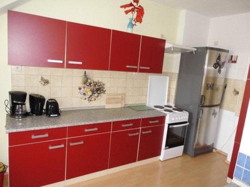 Appartement Sehr-schoene-4-Raum-Maisonette-Fewo-mit-110qm-Balkon-zentral-preiswert-T7 Tharandter Straße 55 Dresde