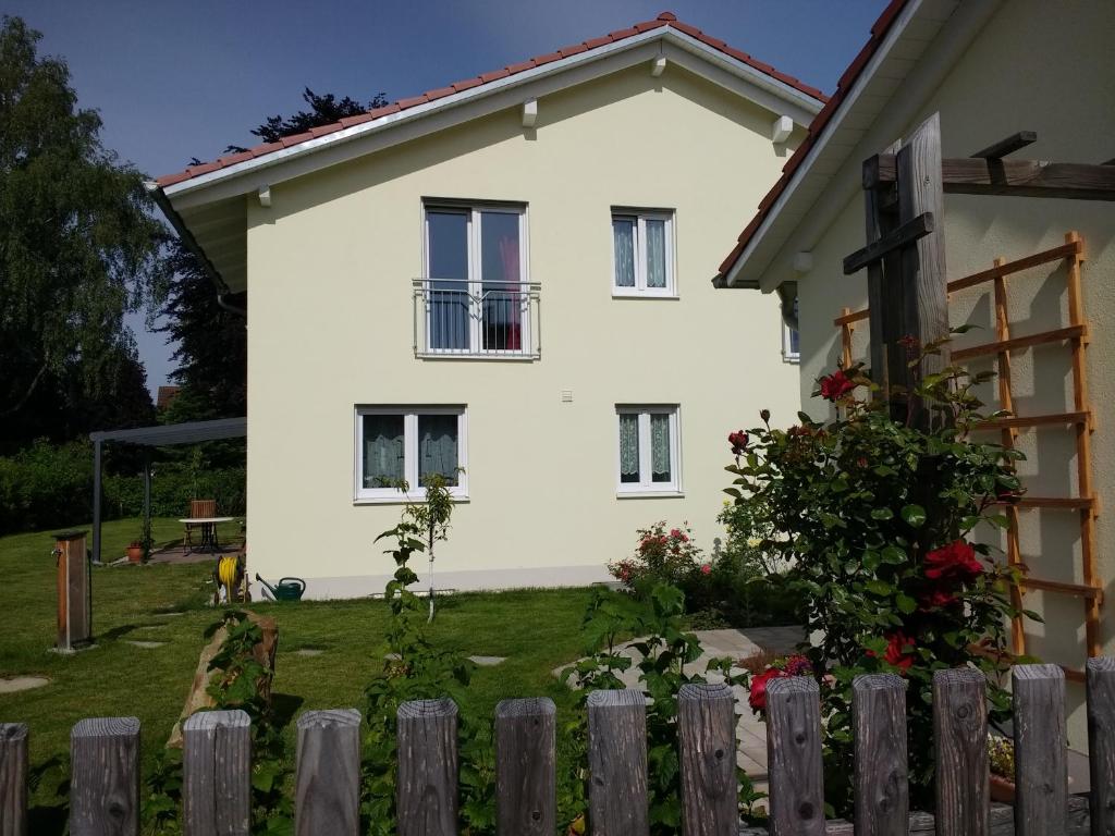 Appartement sehr schöne Ferienwohnung in Ebersberg bei München Von-Feury-Straße 8, 85560 Ebersberg