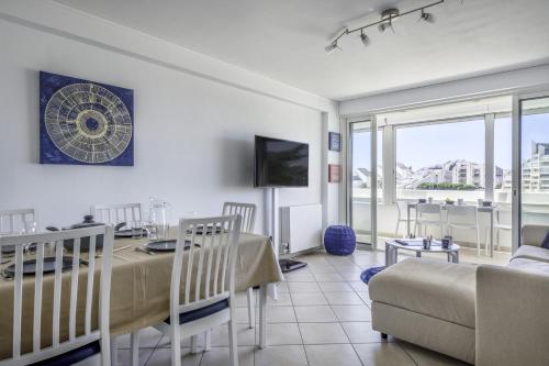 Appartement Séjour à 4 ou 6 avec vue sur la marina Alfred Bruneau 43 La Baule