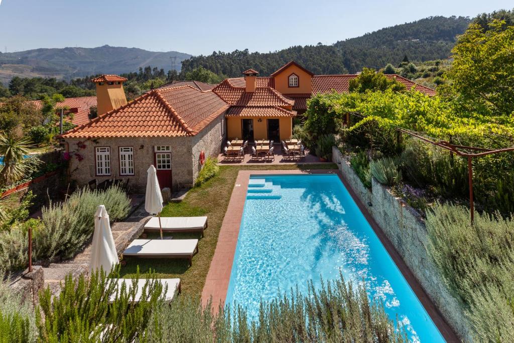 Casa do Eido - sustainable living & nature experiences Rua 2, nº 6 - Vilar-a-Monte, 4845-044 Valdosende