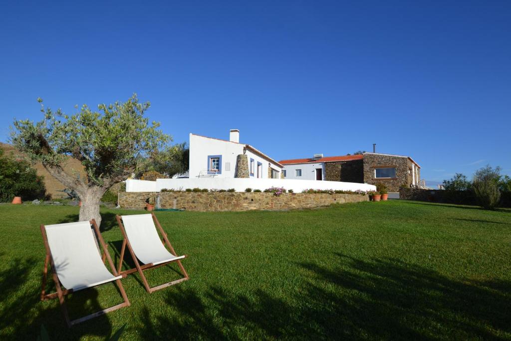 Casa dos Castelejos Monte do Guerreiro, 7780–503 Guerreiro