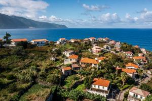 Casa dos Terços by An Island Apart