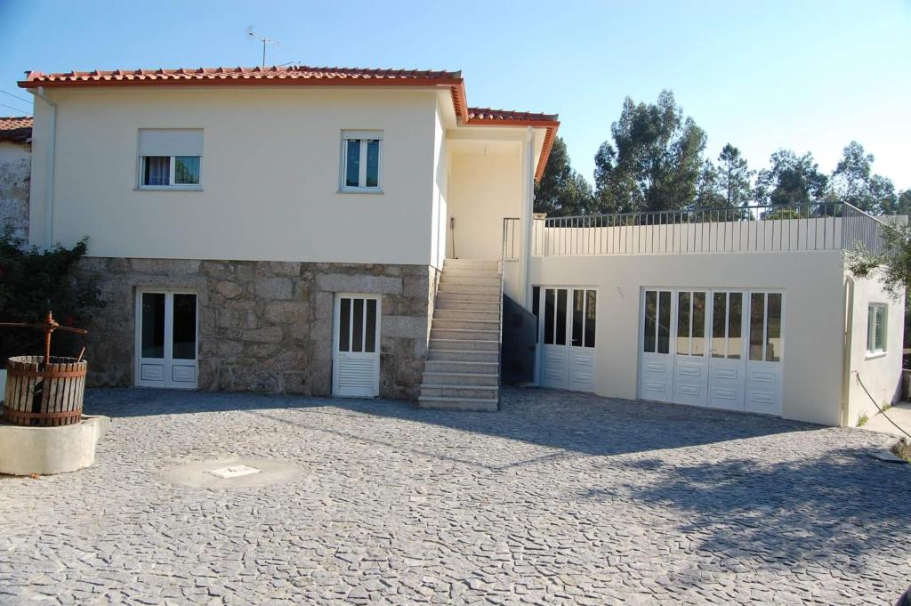 Séjour à la campagne Casa Rebelo Rua do Barreiro nº 284 4750-408 Cossourado