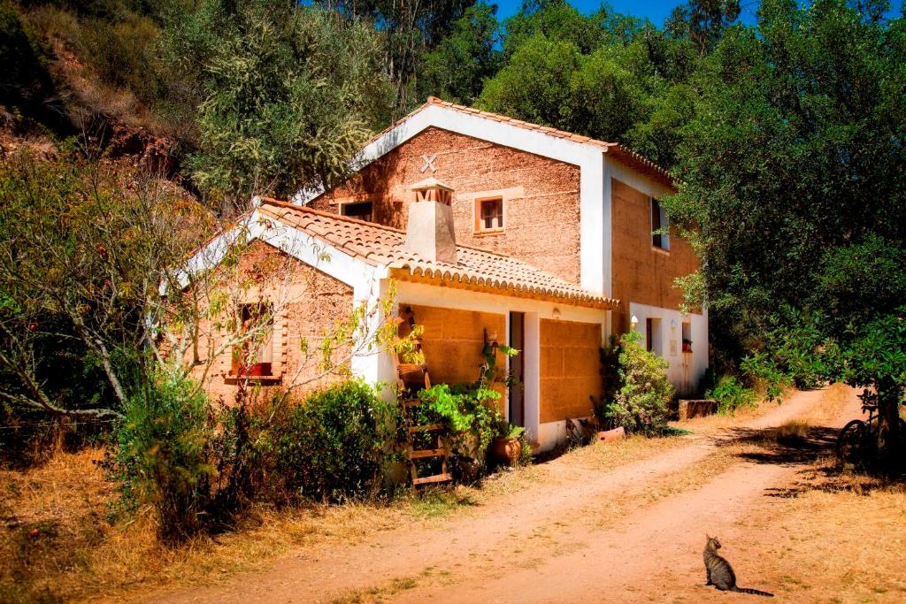 Casas da Cerca Herdade de S. Nuno, Caixa Postal 2410, Troviscais, 7630-435 Troviscais